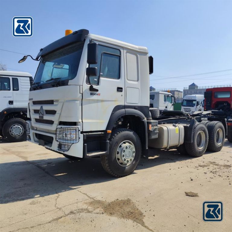 Factors Affecting the Price of HOWO Tractor Trucks