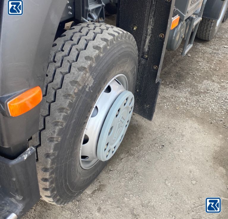 HOWO Tractor Tire