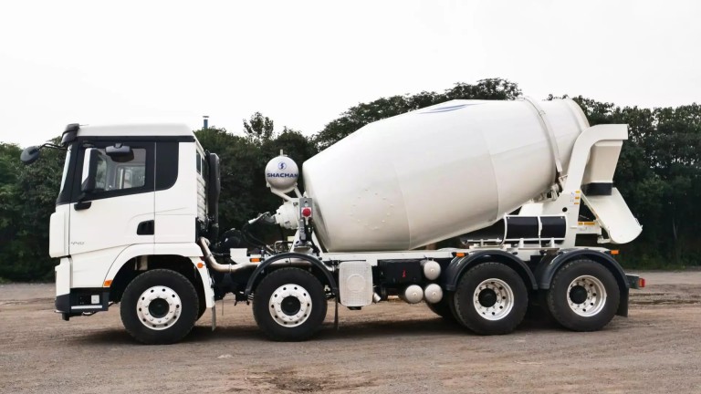 SHACMAN X3000 Mixer Truck 8X4 (1)