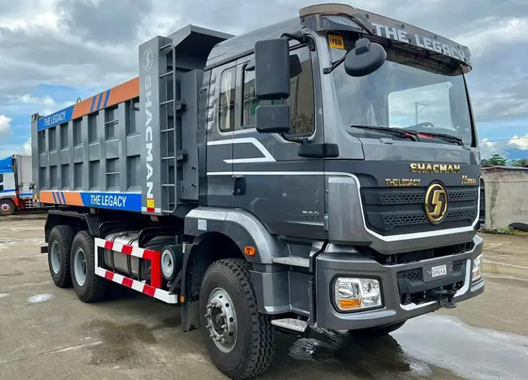 Caminhão Shacman H300
